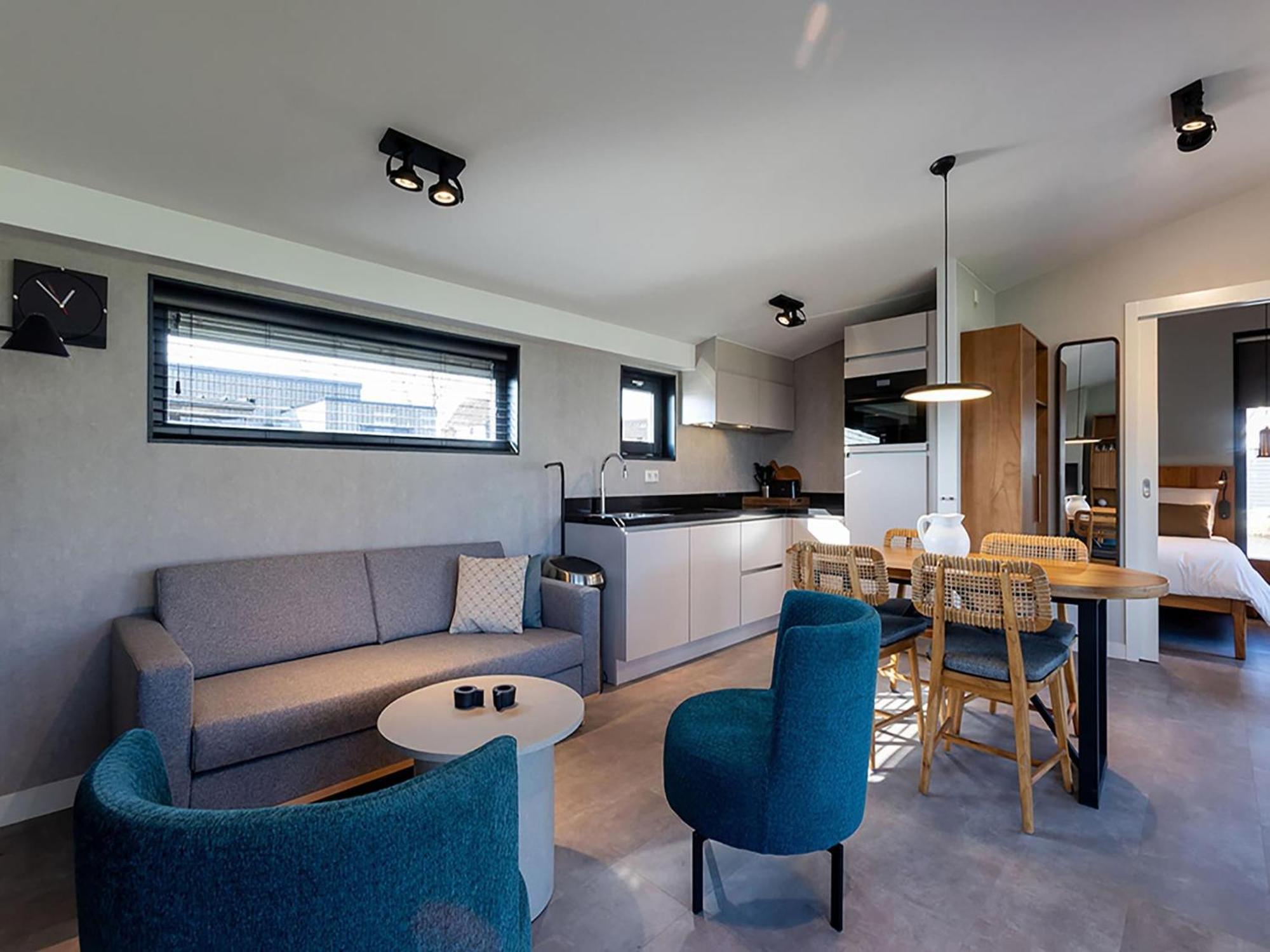 Luxury Docklodge On The Water Delfstrahuizen Esterno foto